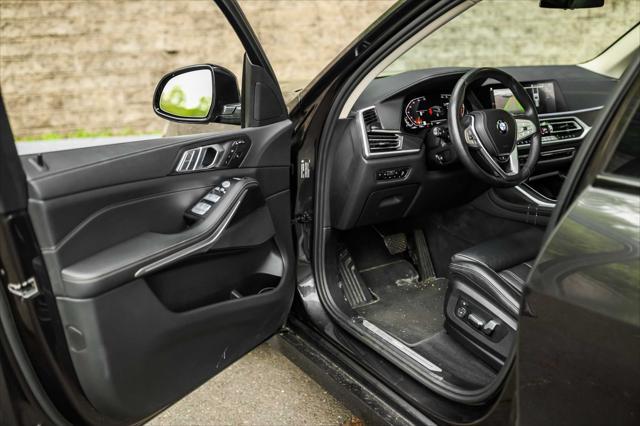 Photo of 2022 Dark Graphite Metallic BMW X7