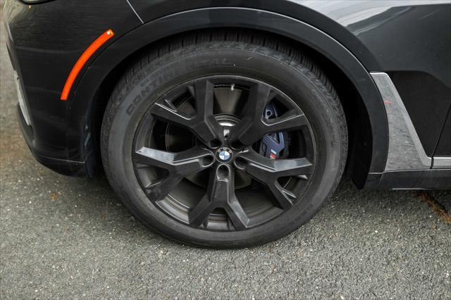 Photo of 2022 Dark Graphite Metallic BMW X7