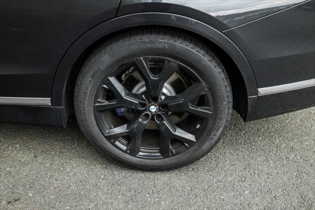 Photo of 2022 Dark Graphite Metallic BMW X7