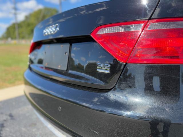 Photo of 2009 Brilliant Black Audi A5