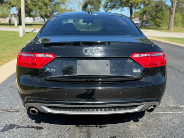 Photo of 2009 Brilliant Black Audi A5
