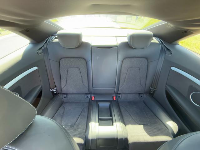 Photo of 2009 Brilliant Black Audi A5