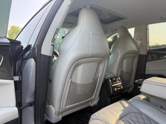 Photo of 2014 Gray Audi S7