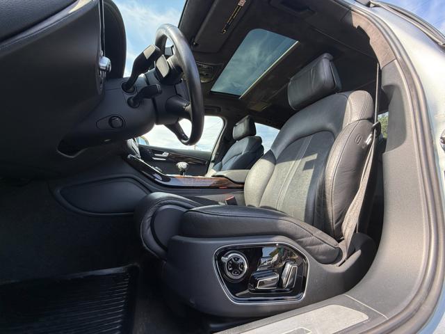 Photo of 2012 Gray Audi A8