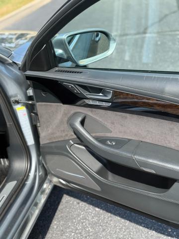 Photo of 2012 Gray Audi A8