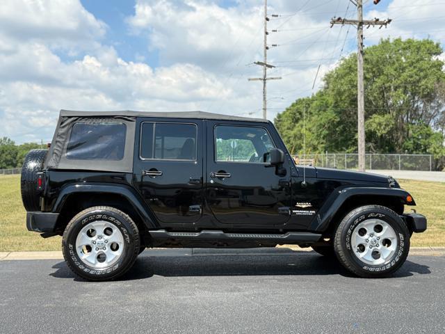 Photo of 2015 Black Clearcoat Jeep Wrangler Unlimited