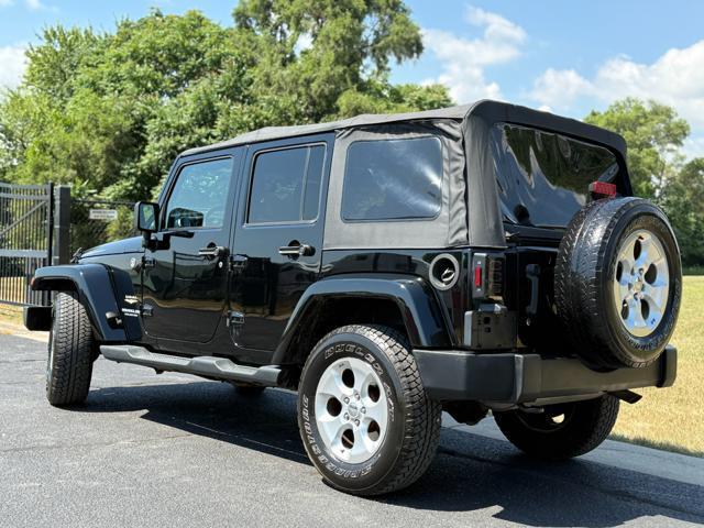 Photo of 2015 Black Clearcoat Jeep Wrangler Unlimited