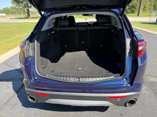 Photo of 2018 Montecarlo Blue Metallic Alfa Romeo Stelvio