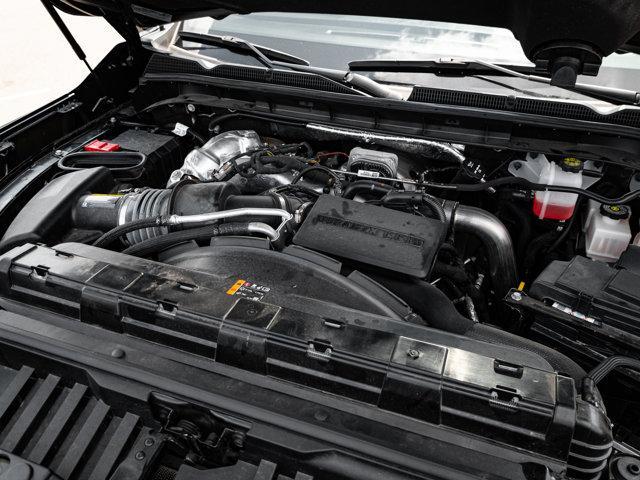 Photo of 2024 Onyx Black GMC Sierra 2500