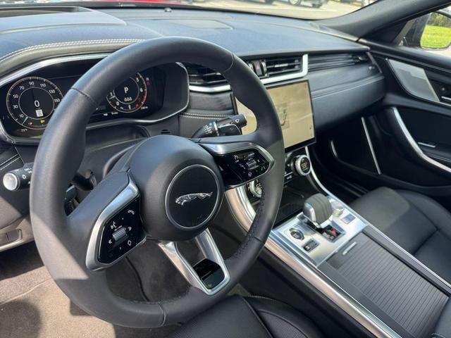 Photo of 2024 Santorini Black Metallic Jaguar XF