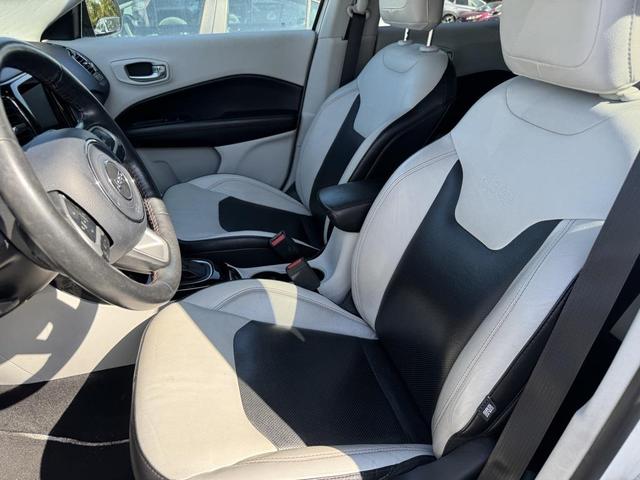 Photo of 2018 White Clearcoat Jeep Compass