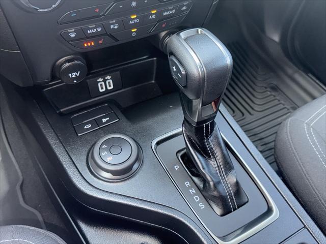 Photo of 2023 HOT PEPPER RED Ford Ranger
