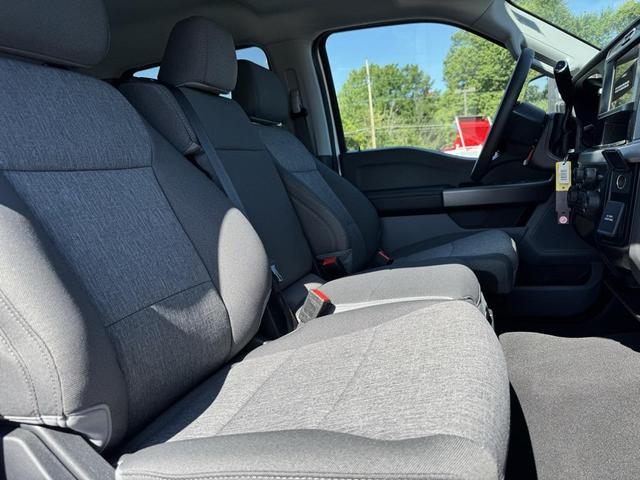Photo of 2025 OXFORD WHITE Ford F-250