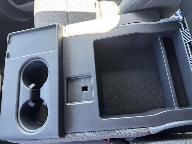 Photo of 2025 OXFORD WHITE Ford F-250