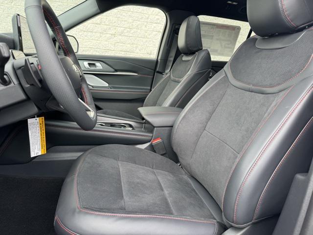 Photo of 2026 STAR WHITE MET TRI-COAT Ford Explorer
