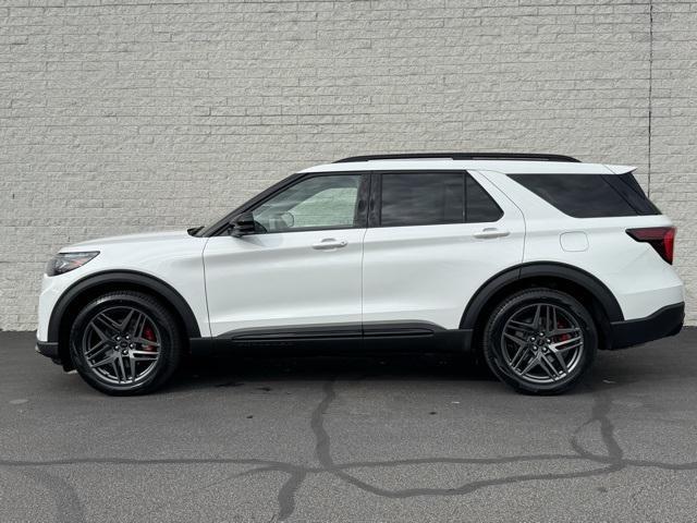Photo of 2026 STAR WHITE MET TRI-COAT Ford Explorer