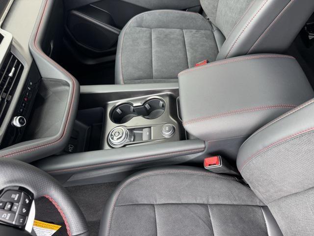 Photo of 2026 STAR WHITE MET TRI-COAT Ford Explorer
