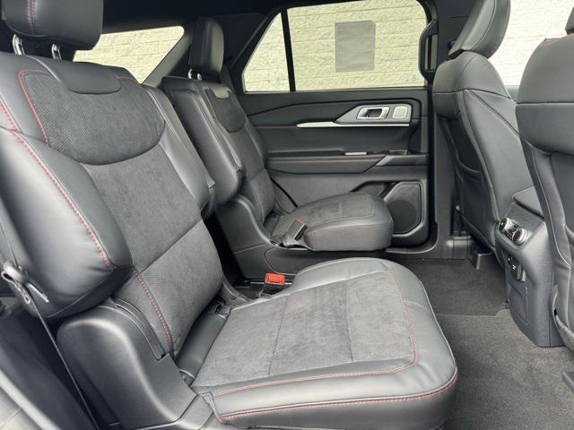 Photo of 2026 STAR WHITE MET TRI-COAT Ford Explorer