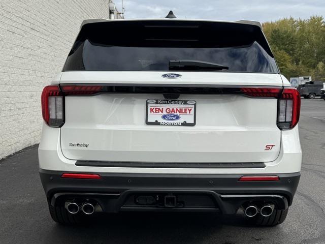 Photo of 2026 STAR WHITE MET TRI-COAT Ford Explorer