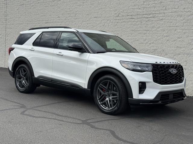 Photo of 2026 STAR WHITE MET TRI-COAT Ford Explorer
