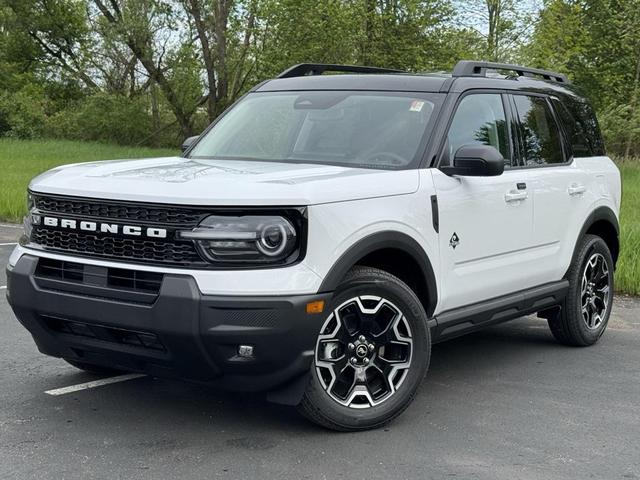 Photo of 2025 OXFORD WHITE Ford Bronco Sport