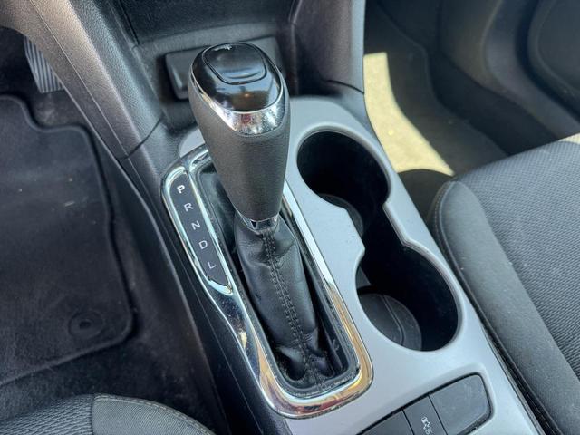 Photo of 2017 Summit White Chevrolet Cruze