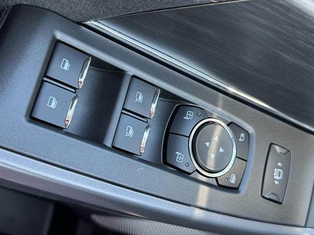 Photo of 2025 AGATE BLACK METALLIC Ford F-150