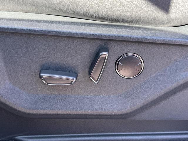 Photo of 2025 AGATE BLACK METALLIC Ford F-150