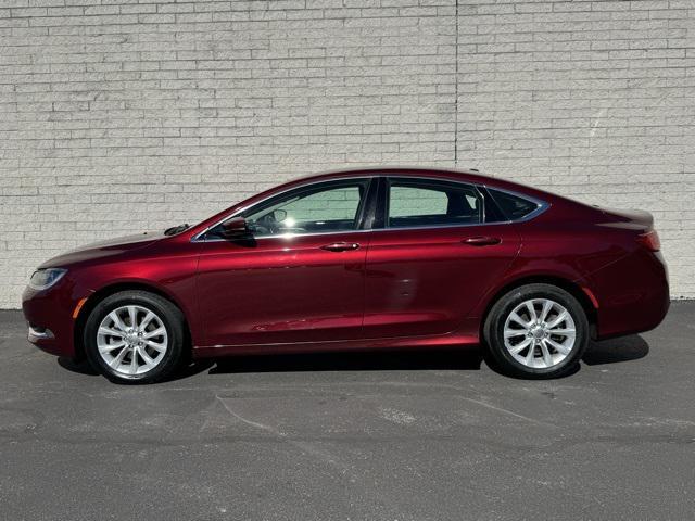 Photo of 2015 Velvet Red Pearlcoat Chrysler 200