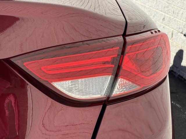 Photo of 2015 Velvet Red Pearlcoat Chrysler 200