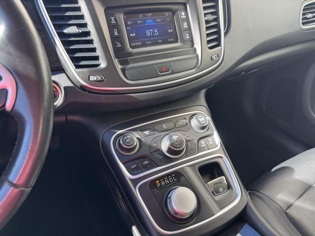 Photo of 2015 Velvet Red Pearlcoat Chrysler 200
