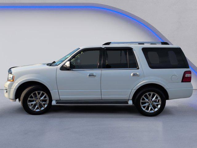 Photo of 2017 Oxford White Ford Expedition