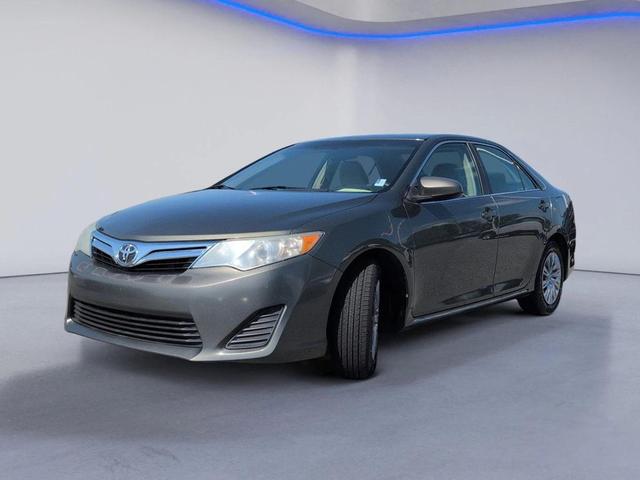 Photo of 2013 Cypress Pearl Toyota Camry