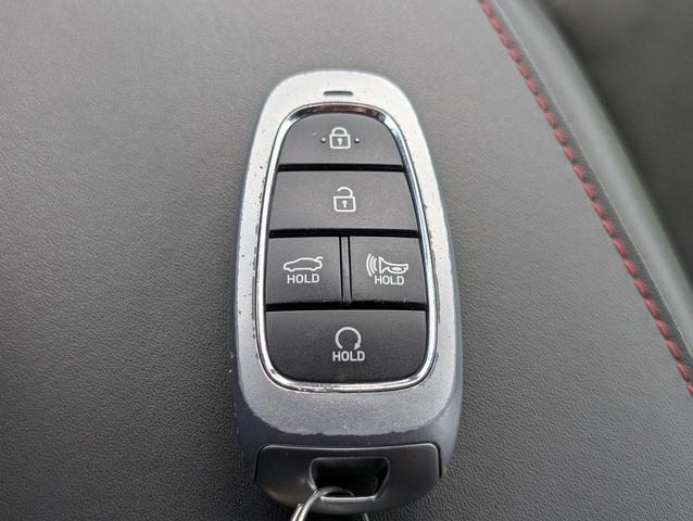 Photo of 2022 Quartz White Hyundai SONATA