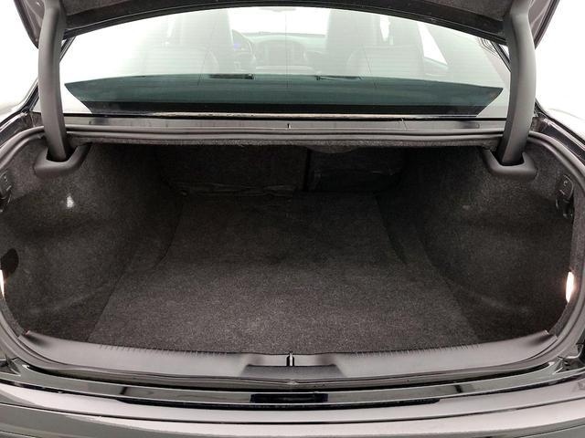 Photo of 2019 Black Chrysler 300