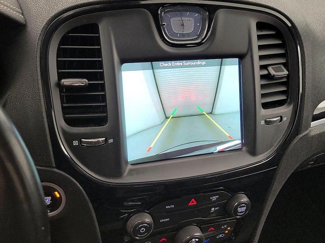 Photo of 2019 Black Chrysler 300