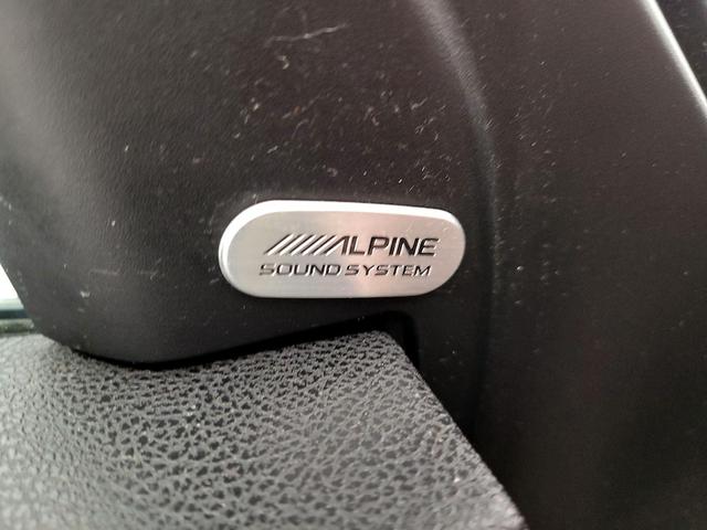 Photo of 2019 Black Chrysler 300