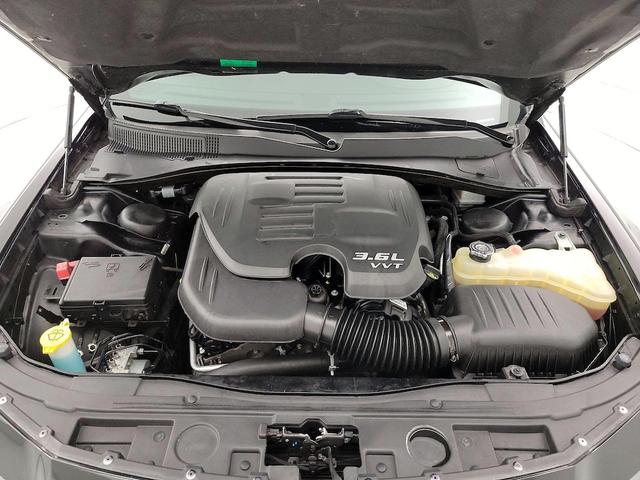 Photo of 2019 Black Chrysler 300