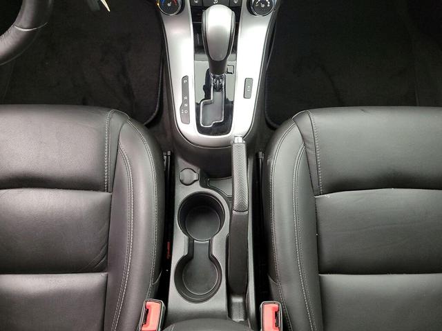 Photo of 2015 Silver Chevrolet Cruze