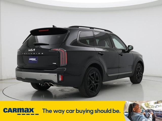 Photo of 2023 Black Kia Telluride