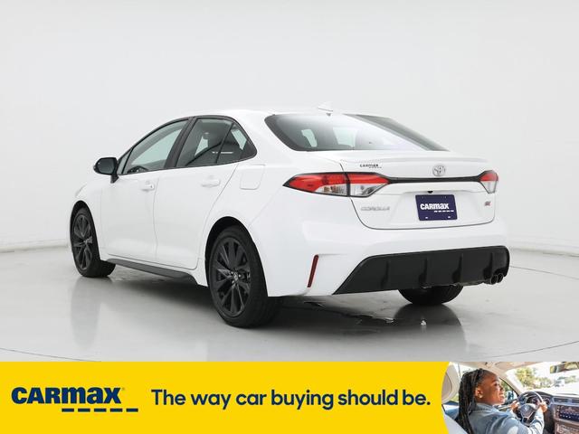 Photo of 2024 White Toyota Corolla