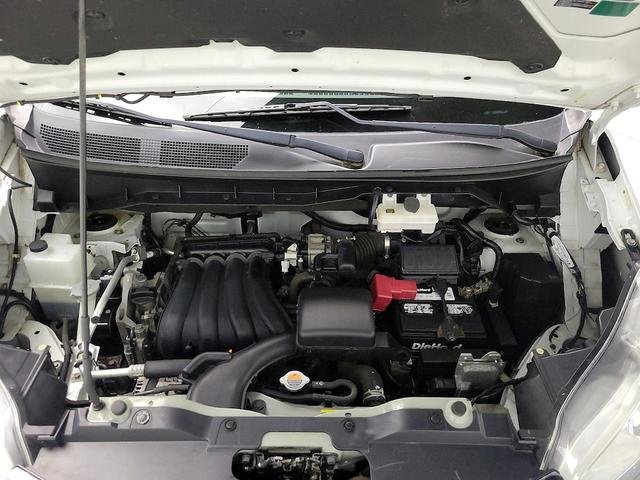 Photo of 2015 White Nissan NV200