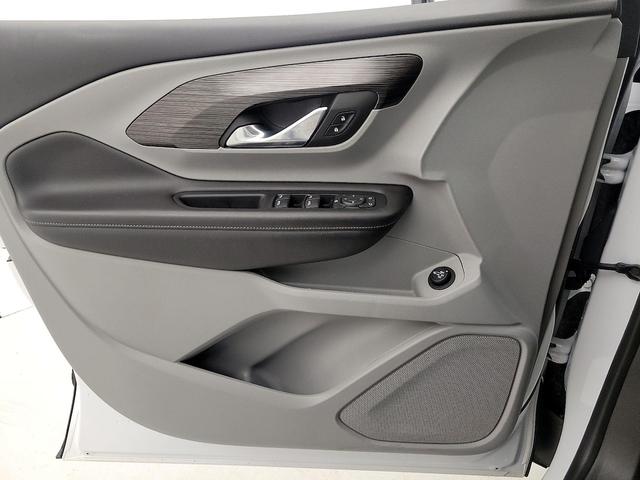 Photo of 2023 White GMC Terrain