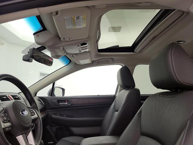 Photo of 2017 Blue Subaru Outback