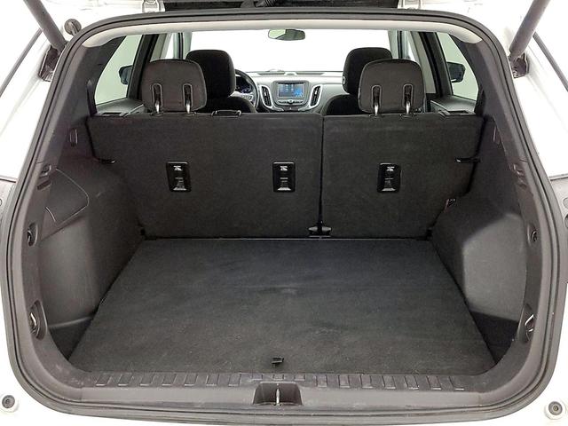 Photo of 2018 Silver Chevrolet Equinox