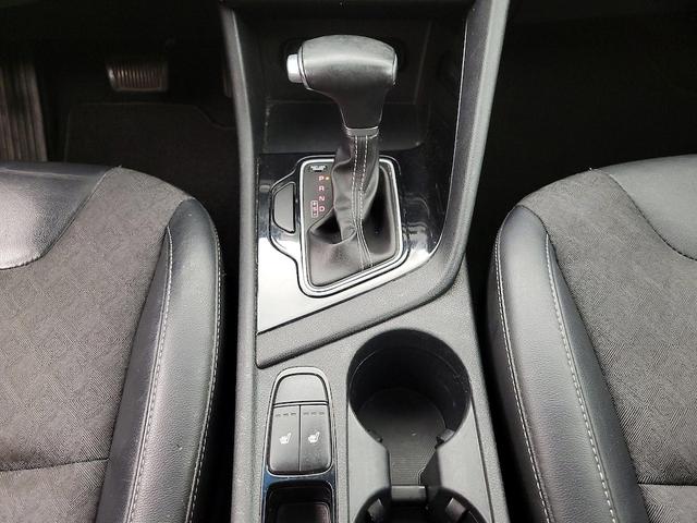 Photo of 2018 Gray Kia Niro