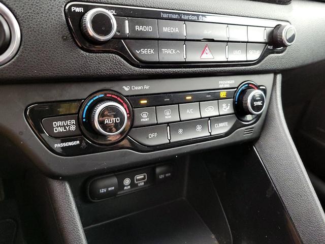 Photo of 2018 Gray Kia Niro