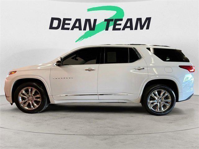 Photo of 2019 Summit White Chevrolet Traverse
