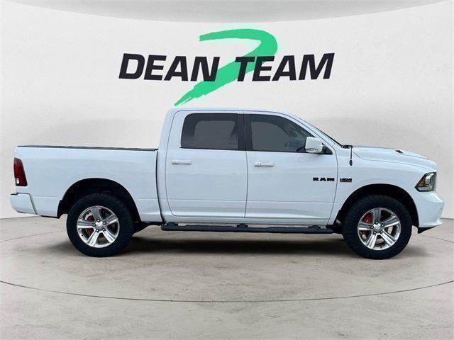 Photo of 2017 Bright White Clearcoat RAM 1500