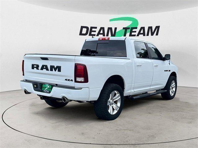 Photo of 2017 Bright White Clearcoat RAM 1500